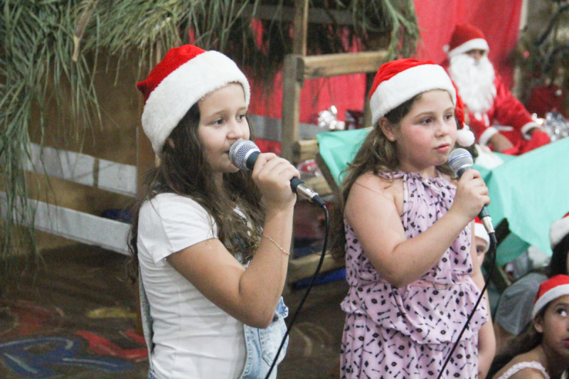 Apresentações natalinas encerram ano na Casa da Cidadania